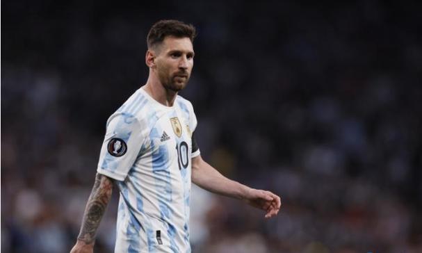 纵目迁山全面对比永曜之星，特效尚且无法碾压，手感仍有差距